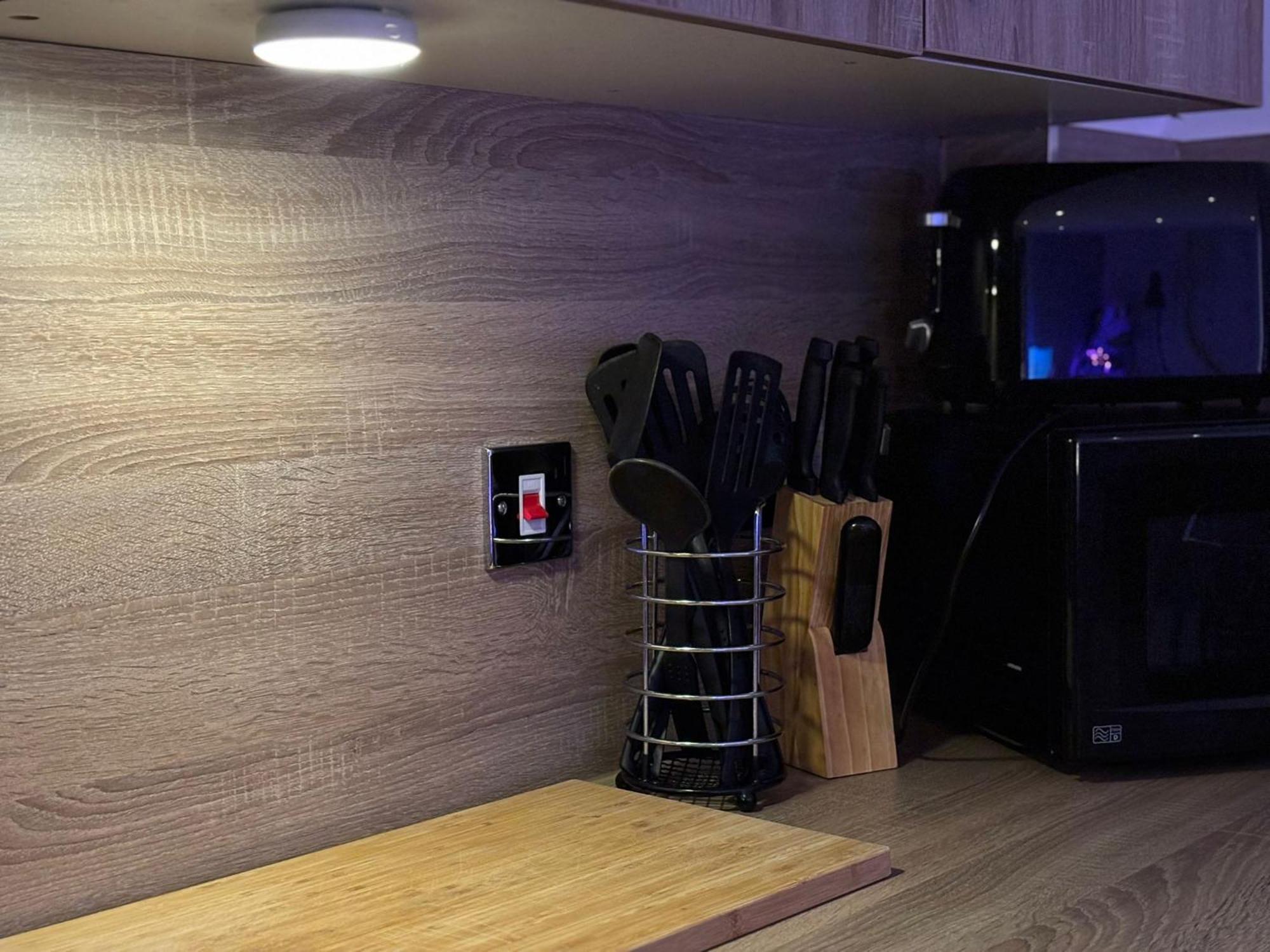 24-7 Secured City Centre Apartments With Free Underground Parking And Wifi Birmingham Dış mekan fotoğraf