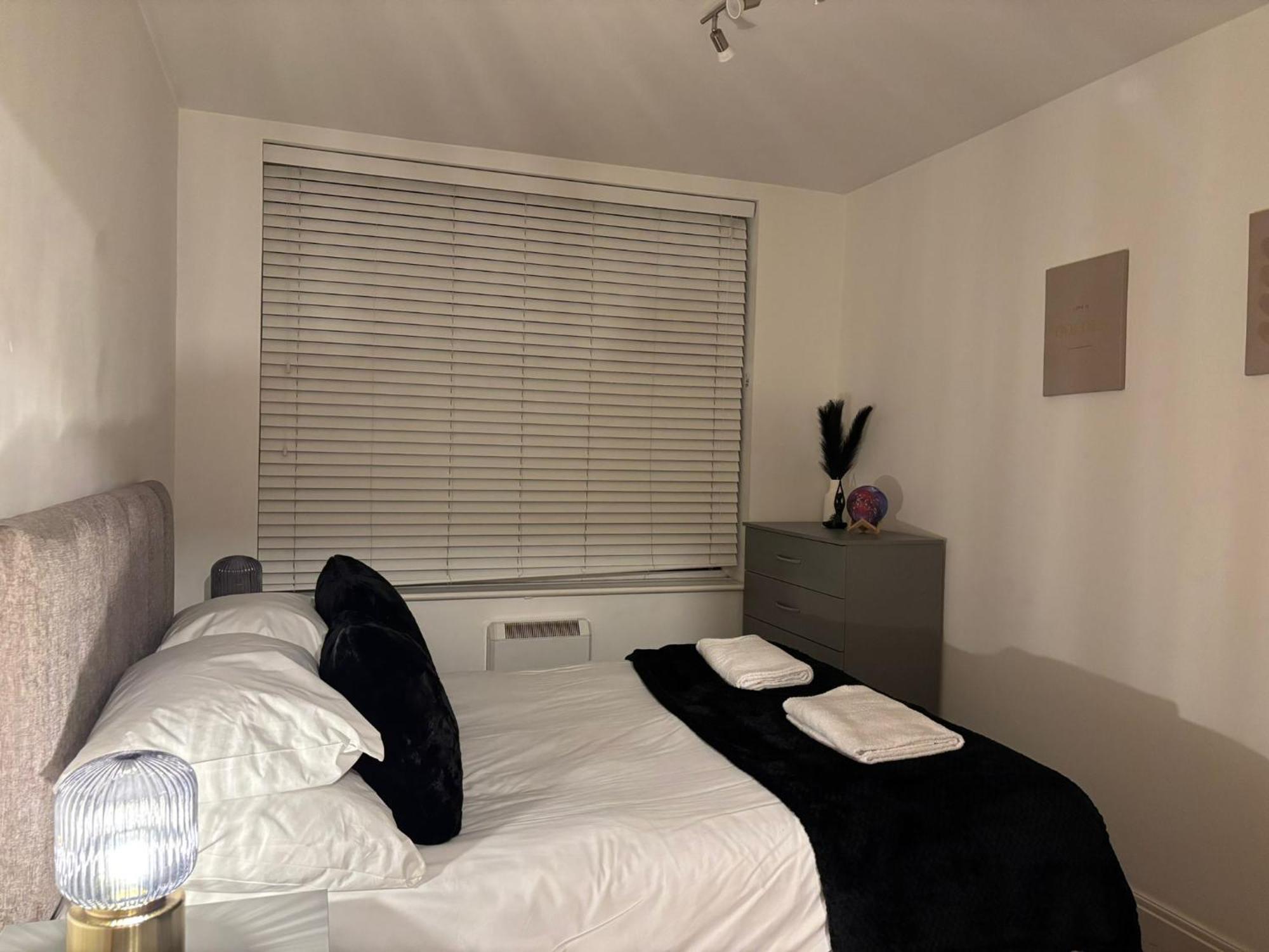 24-7 Secured City Centre Apartments With Free Underground Parking And Wifi Birmingham Dış mekan fotoğraf