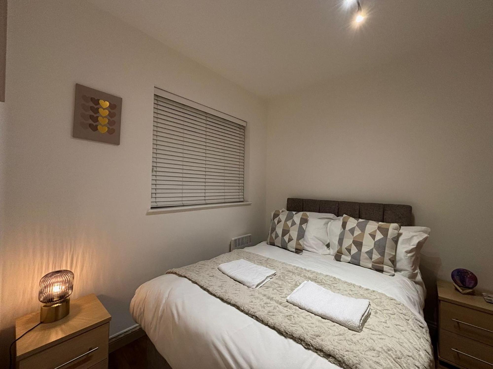 24-7 Secured City Centre Apartments With Free Underground Parking And Wifi Birmingham Dış mekan fotoğraf