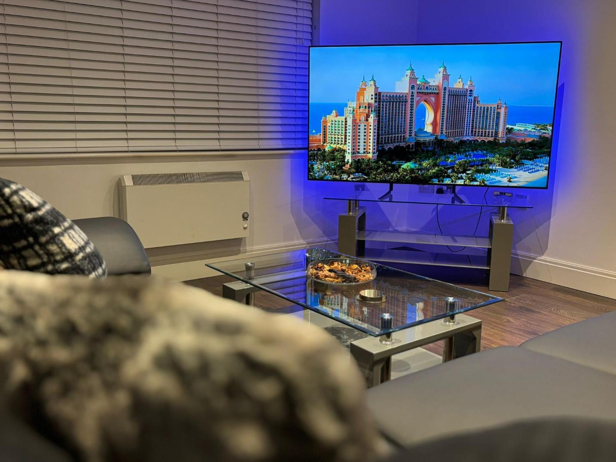 24-7 Secured City Centre Apartments With Free Underground Parking And Wifi Birmingham Dış mekan fotoğraf